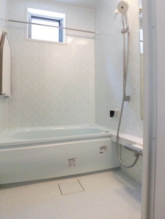 木目のぬくもりが味わい深いキッチンに